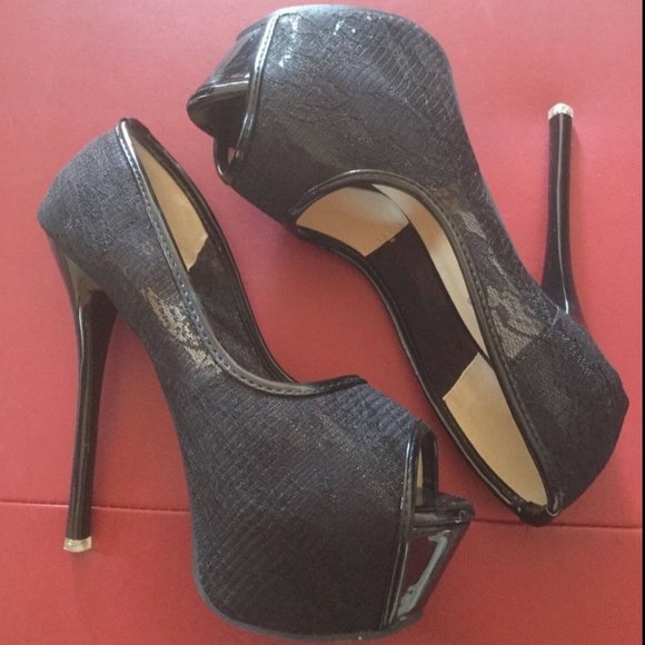 Y GIRLS 💋 BLACK LACE PLATFORM STILETTO HEELS RED OUTSOLES peep toe goth pin - Picture 2 of 6